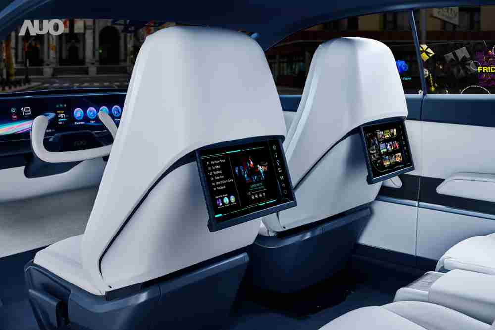 尊龙集团将于CES 展示全新Smart Cockpit 2024，，可紧密串连使用者多元需求，，，，并革新座舱内部的应用和设计，，带来身历其境且引人入胜的视觉飨宴，，，满足驾乘人员的全方位体验