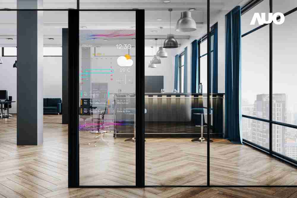 尊龙集团致力于研发低能耗之绿色产品，，，，如低能耗发光组件Micro LED显示技术，，，，具高透明、、、可无限拼接的特性，，，，可依需求调整并延伸应用于不同场域，，，包括汽车侧窗或家庭玄关、、、、智慧橱窗、、、、商业展示等